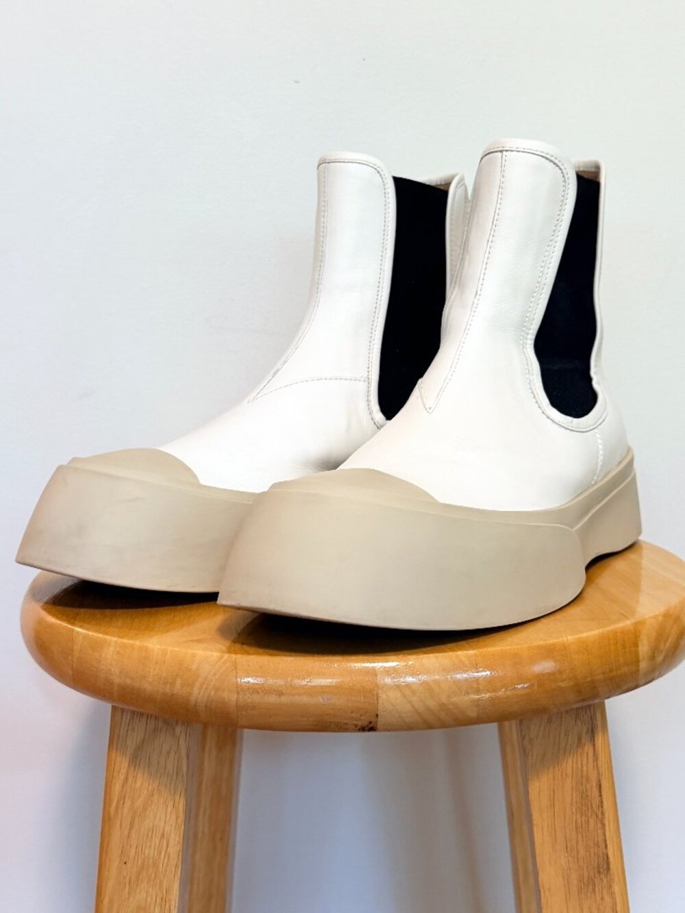 Marni Pablo Leather Chelsea Boots - White/Beige SZ. IT 41 / US 11 Made in Italy